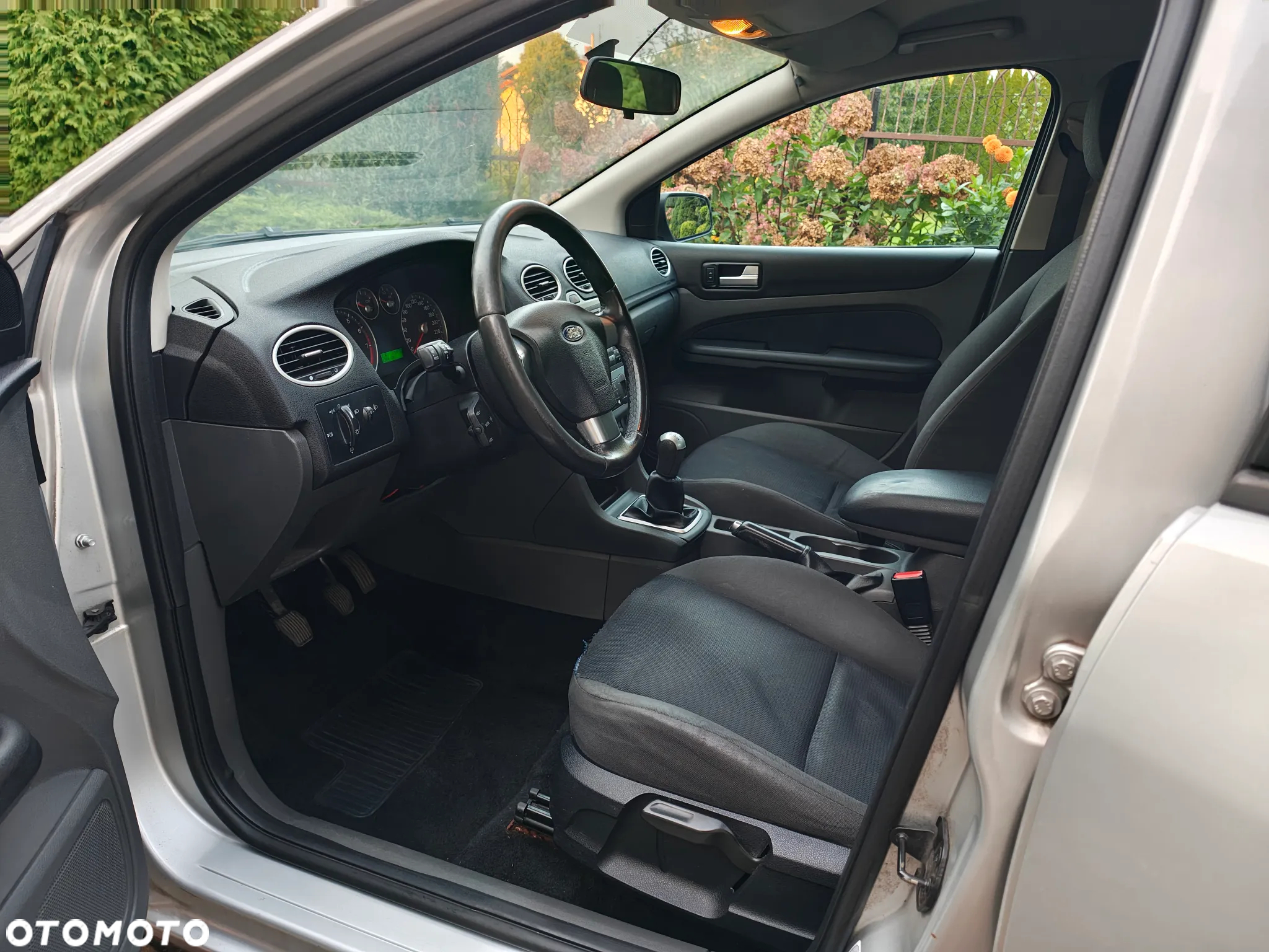 Ford Focus 1.6 Ti-VCT Platinium X - 13