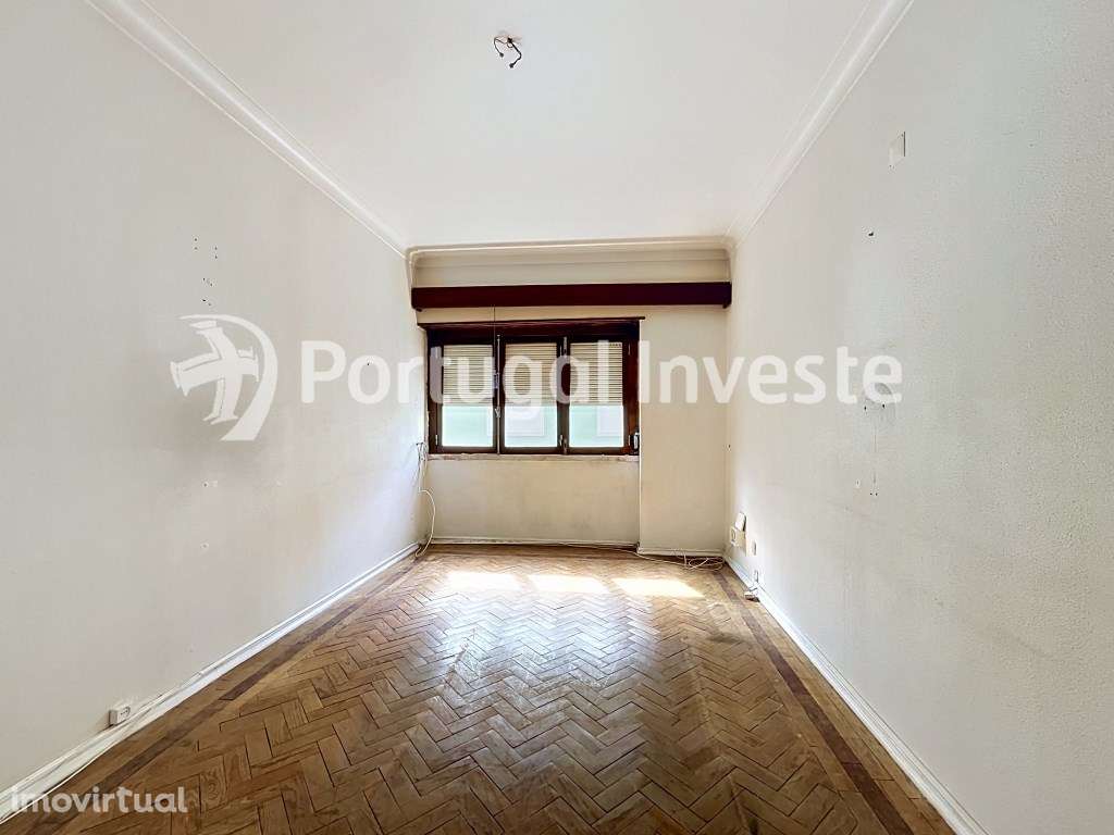 Apartamento de 5 assoalhadas na rua Capitão Leitão, Almada - Grande imagem: 4/32