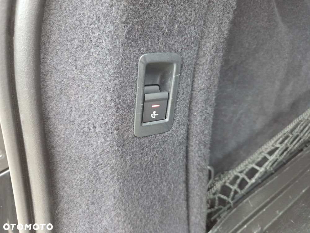 Audi A4 Avant 40 TDI S tronic quattro design - 32