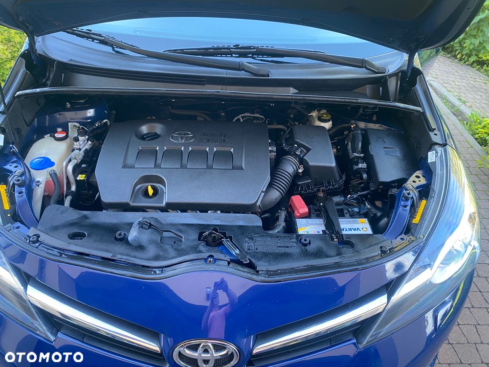 Toyota Verso 1.8 Prestige EU5 MS - 2