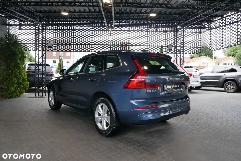 Volvo XC 60 B4 D Momentum Pro - 4
