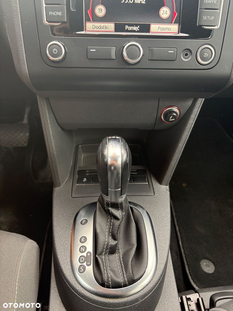 Volkswagen Touran 1.6 TDI DPF DSG Life - 5