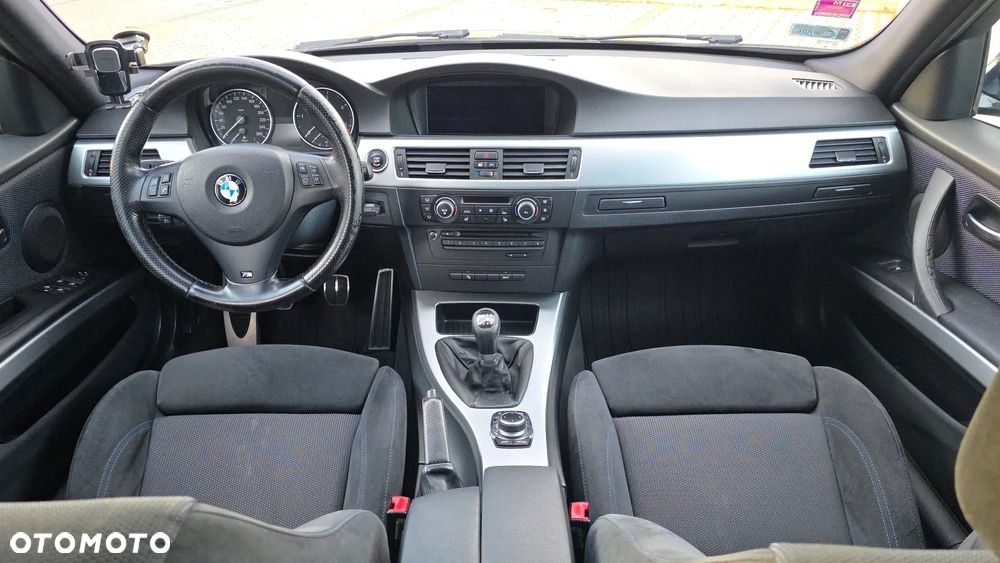 BMW Seria 3 320d - 12