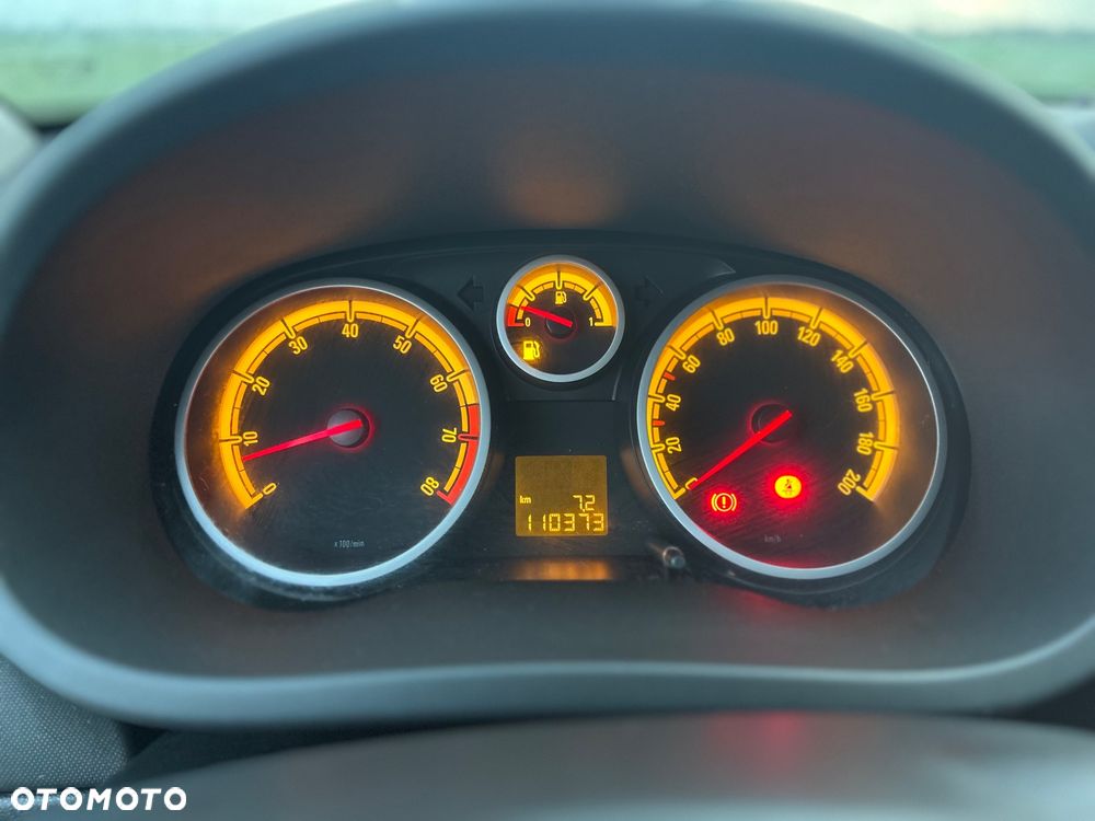 Opel Corsa 1.4 16V Active - 24