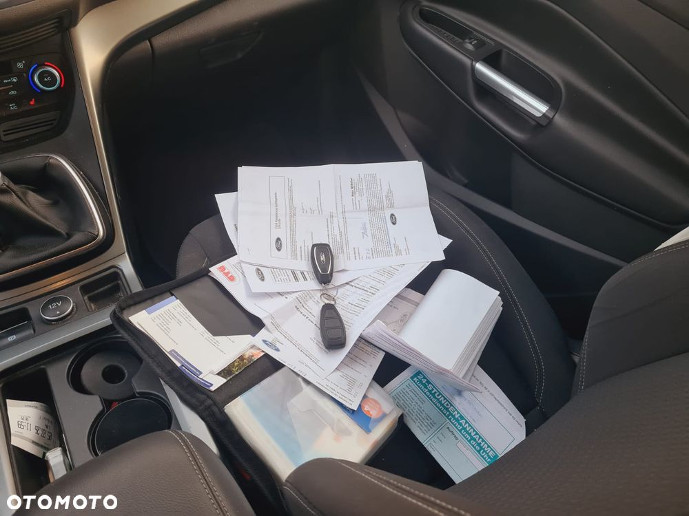 Ford Kuga 1.5 EcoBoost 2x4 Cool & Connect - 21