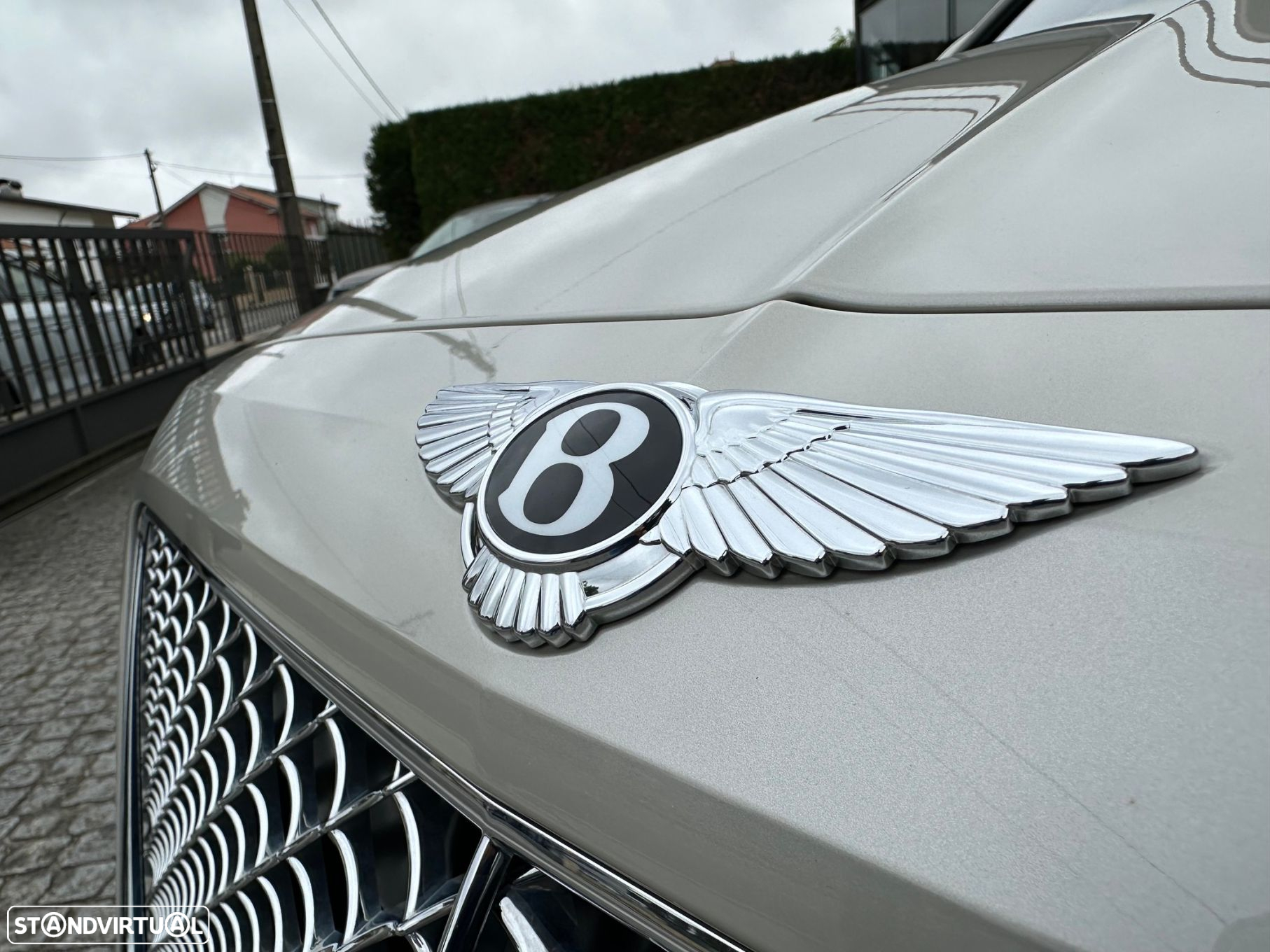 Bentley Bentayga Hybrid - 11