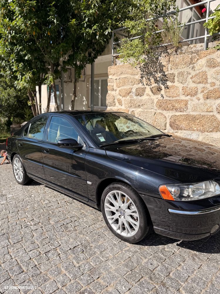 Volvo S60 2.4 D5 Nivel 2 - 2