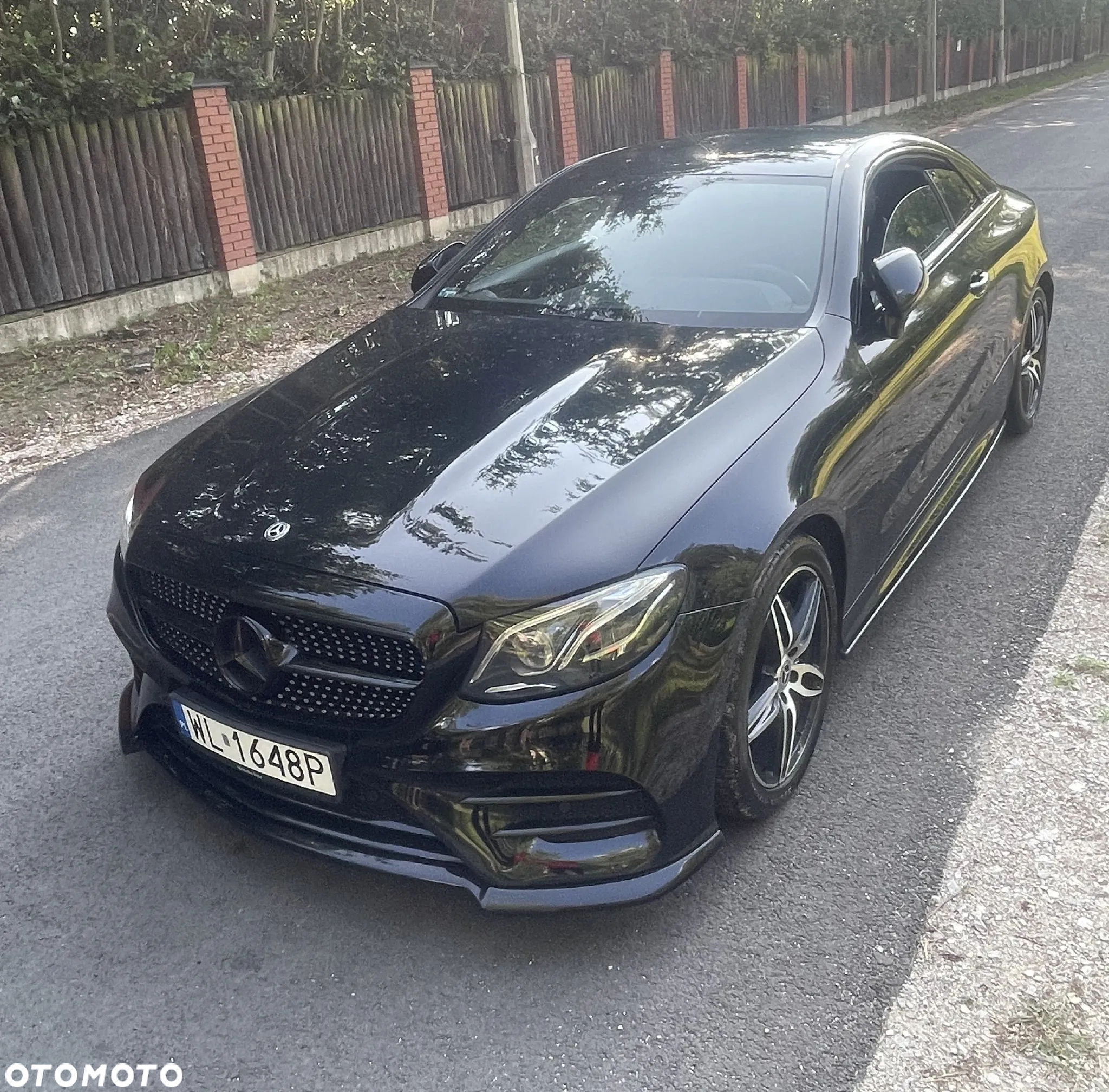 Mercedes-Benz Klasa E 220 d Coupe 4-Matic 9G-TRONIC - 2