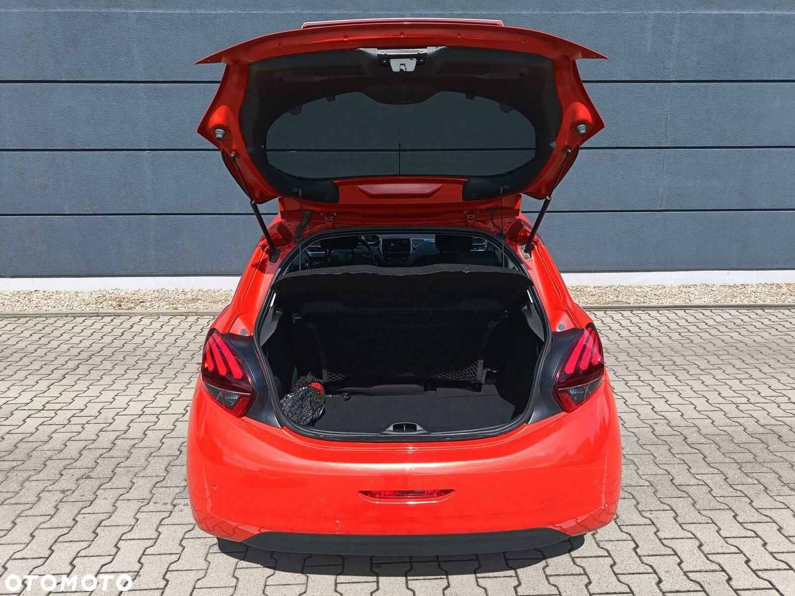 Peugeot 208 1.2 PureTech Allure S&S EAT6 - 8