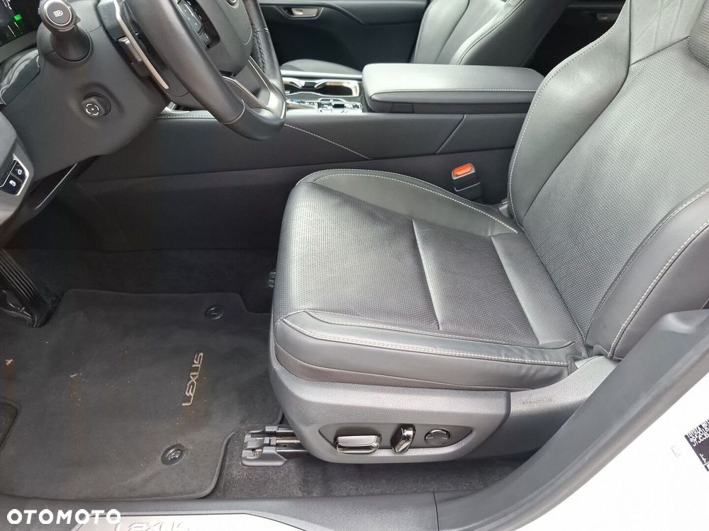 Lexus RX - 11