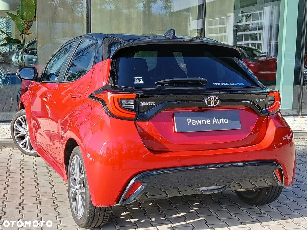 Toyota Yaris Hybrid 1.5 Executive - 11
