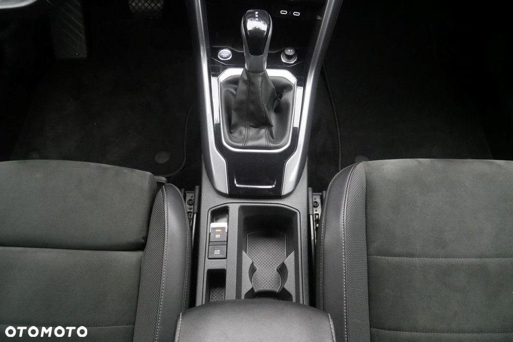 Volkswagen T-Roc 1.5 TSI Style DSG - 11