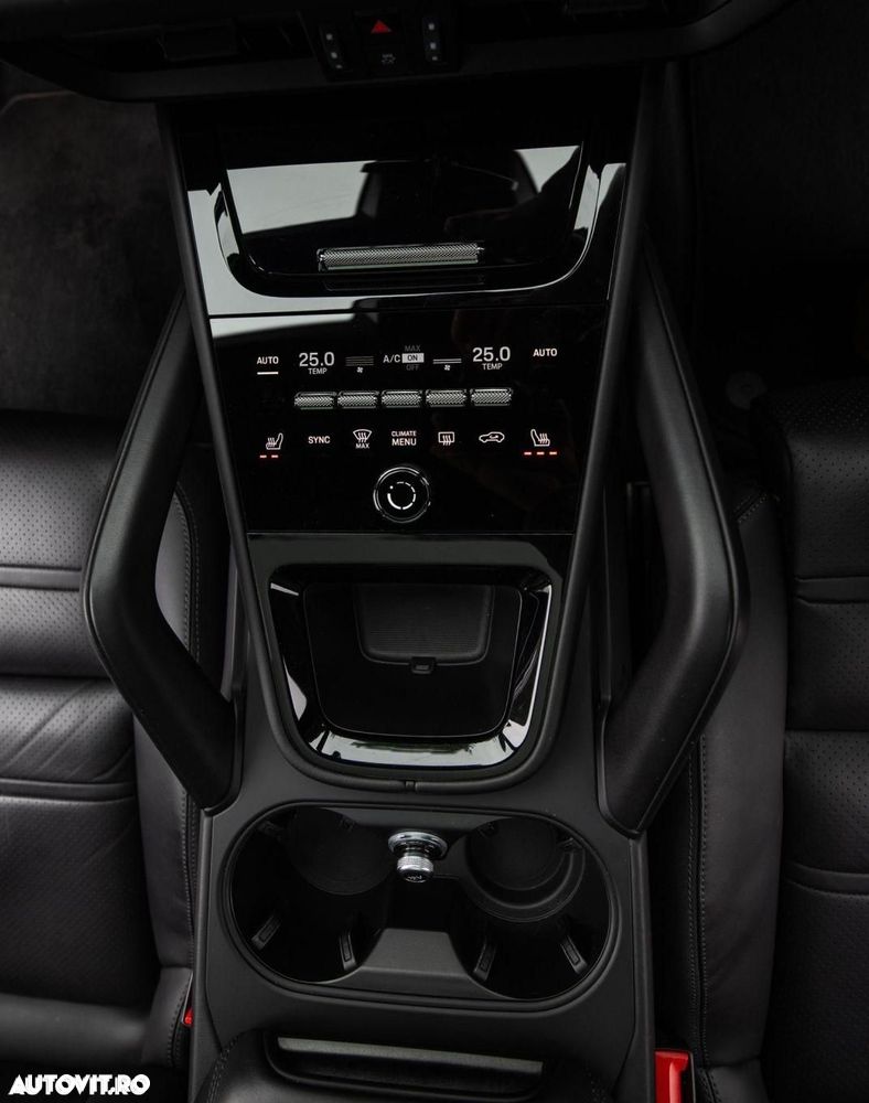 Porsche Cayenne Coupe - 25