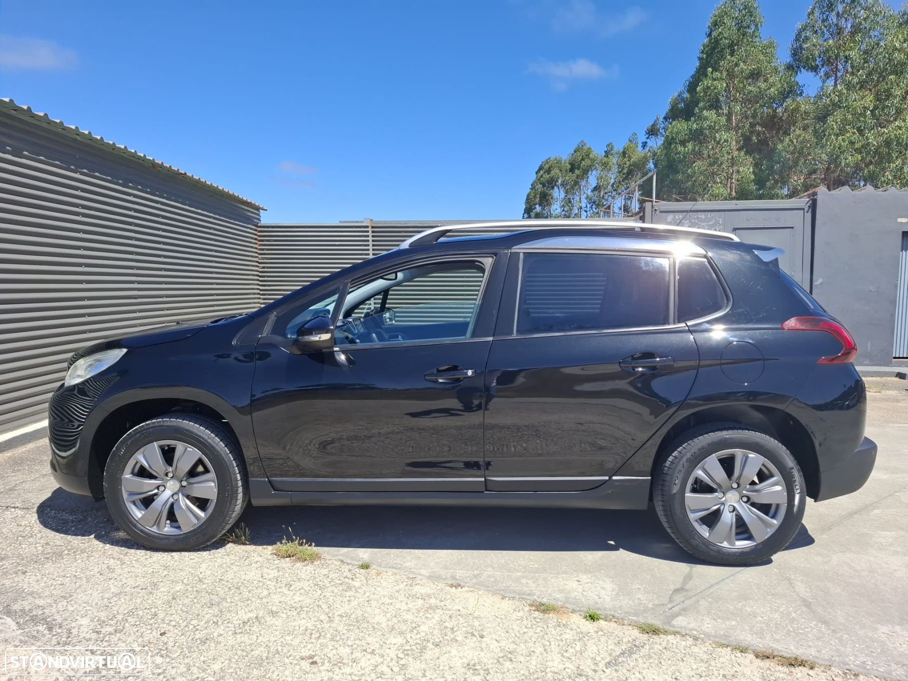 Peugeot 2008 1.2 PureTech Active - 11