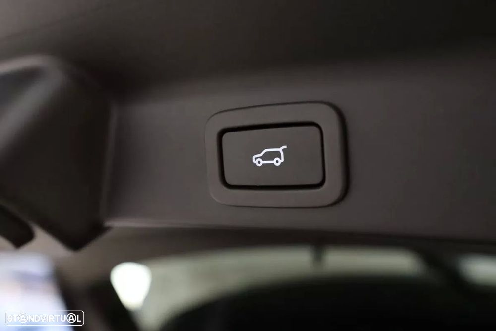 Jaguar F-Pace 25d AWD Aut. R-Sport - 38