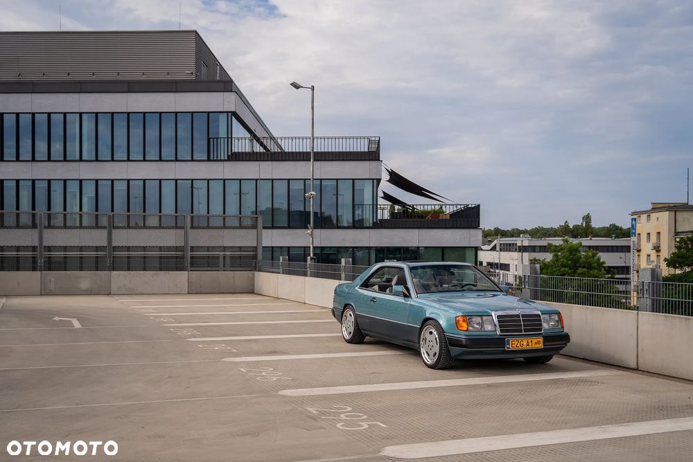 Mercedes-Benz W124 (1984-1993) - 11