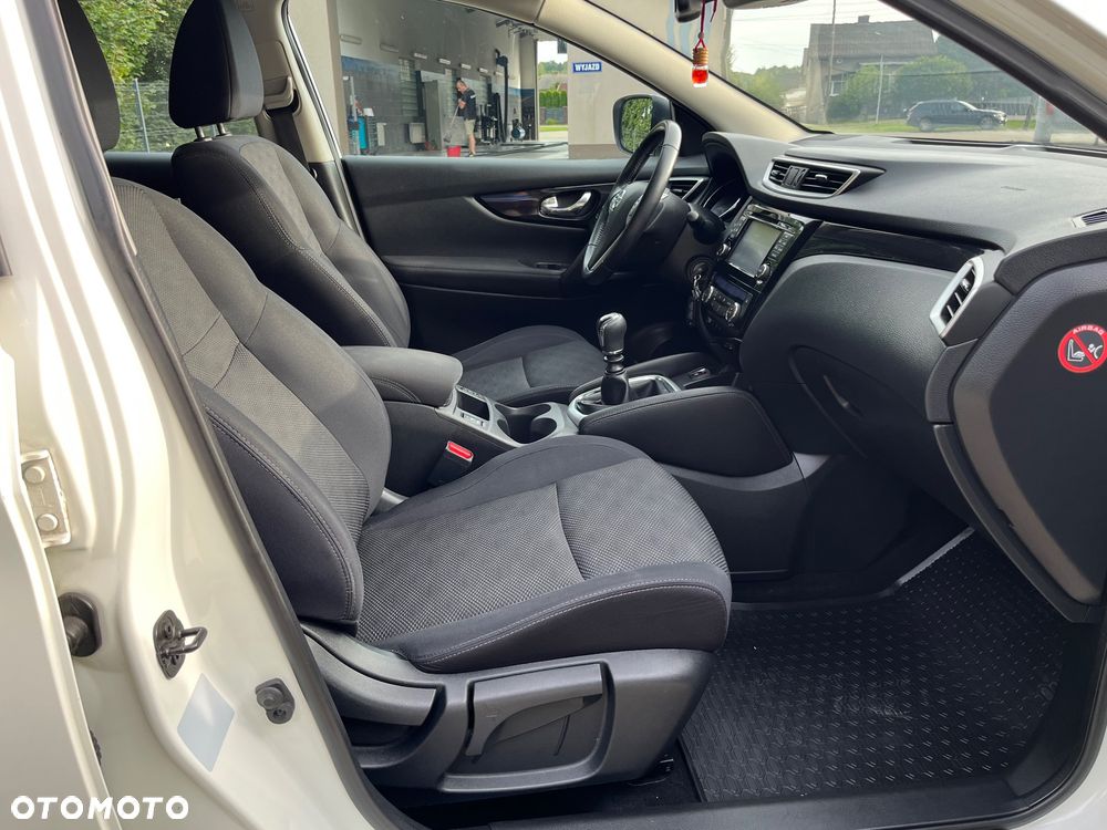 Nissan Qashqai - 14