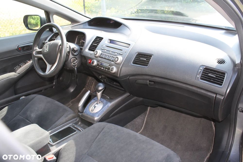 Honda Civic 1.8 Executive i-SHIFT - 14