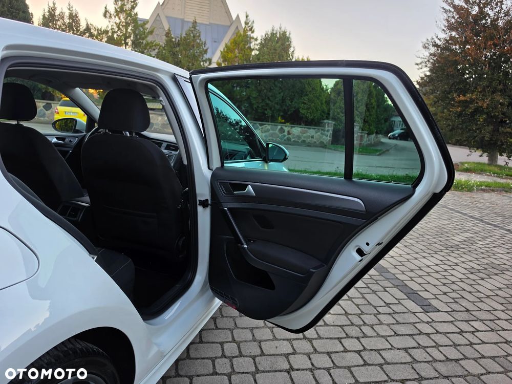 Volkswagen Golf 1.4 TSI BlueMotion Technology Lounge - 34