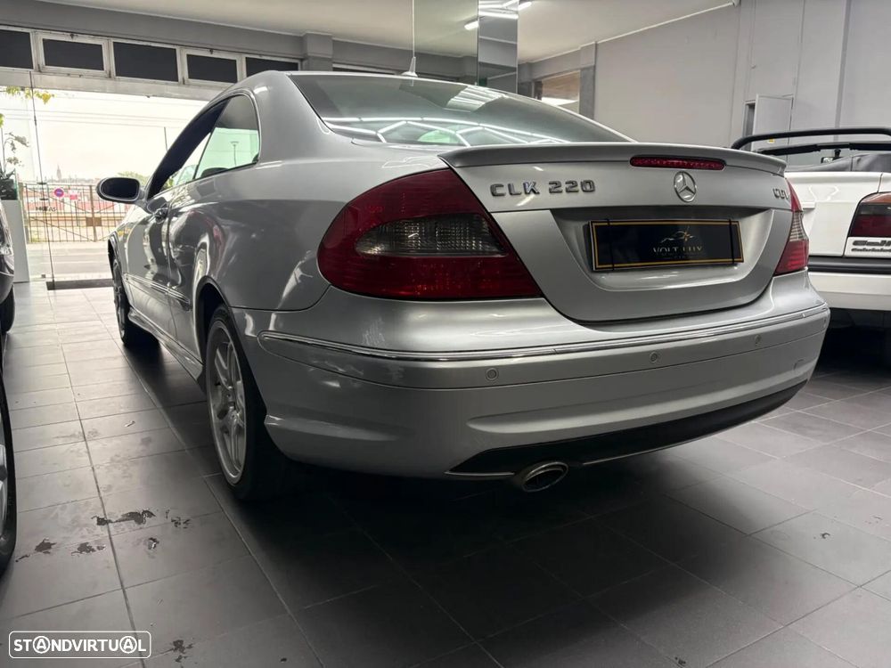 Mercedes-Benz CLK 220 CDi Avantgarde Aut. - 4