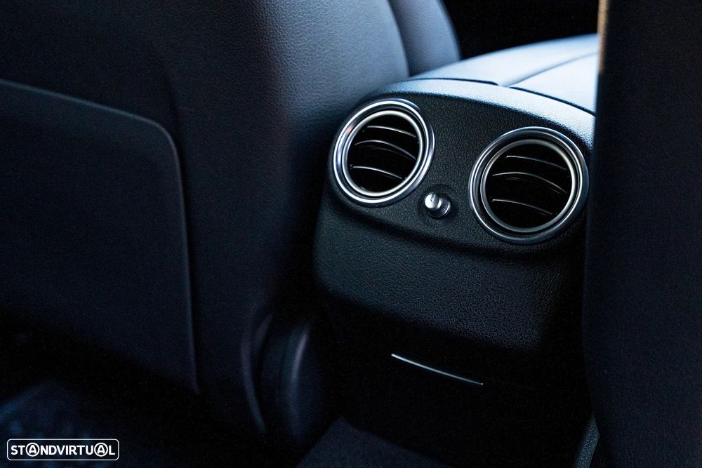 Mercedes-Benz E 300 de AMG Line - 15