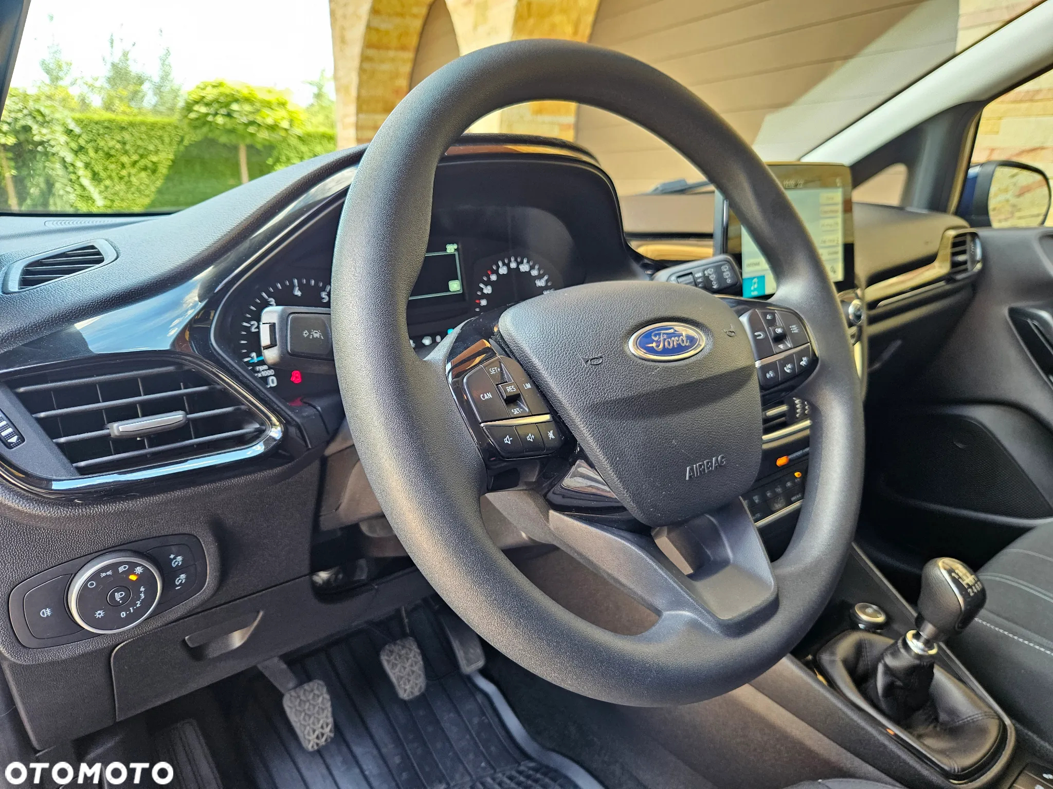 Ford Fiesta - 25