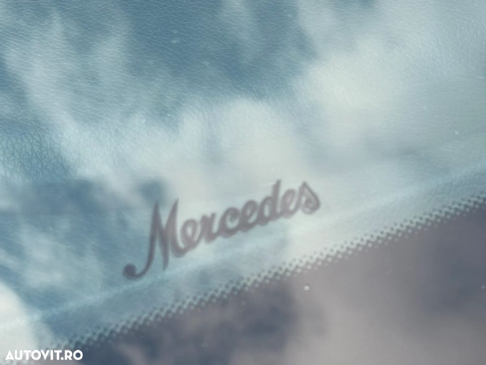 Mercedes-Benz C - 24