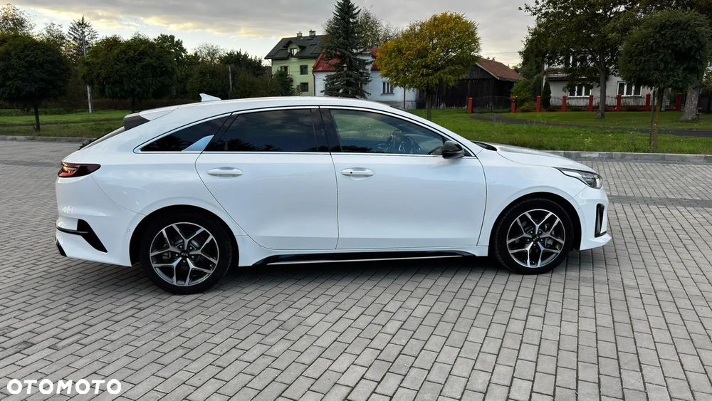 Kia ProCeed 1.4 T-GDI DCT7 OPF GT LINE - 5