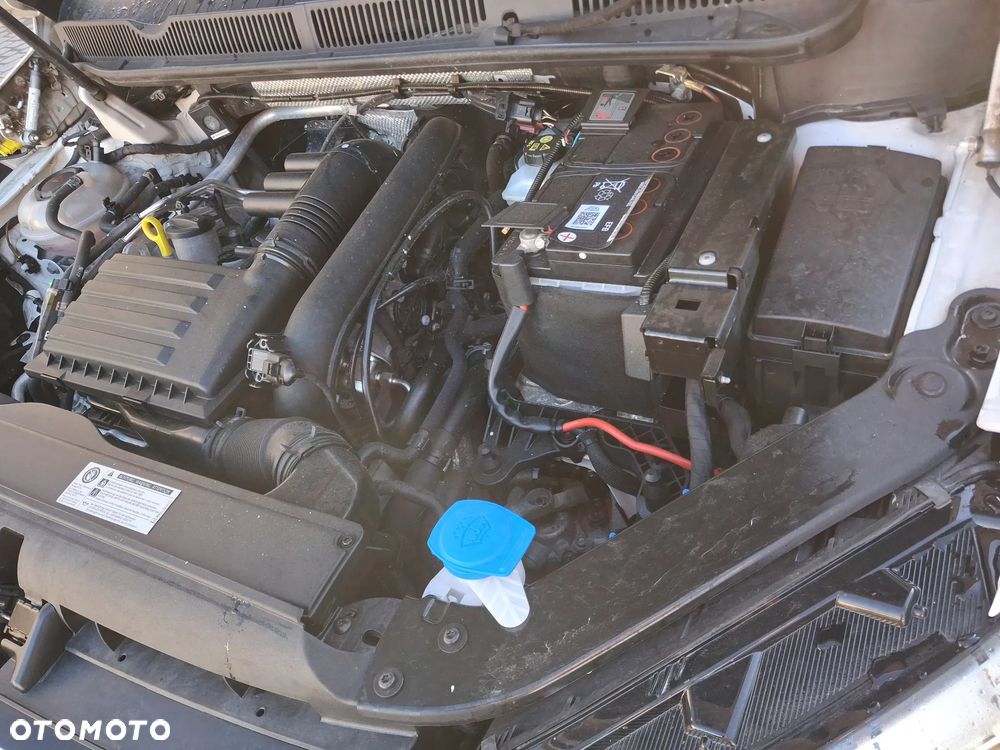 Volkswagen Touran - 36