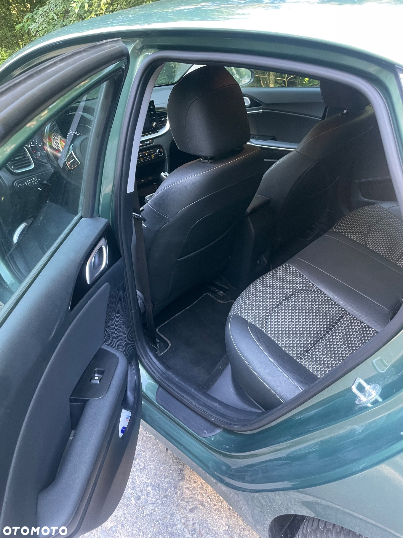 Kia Ceed - 16