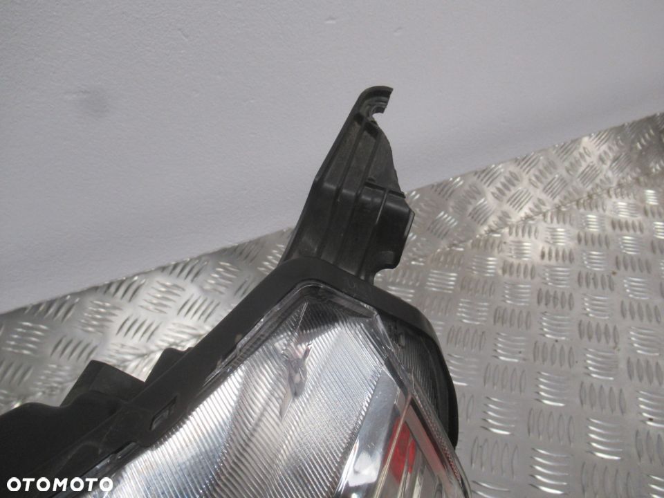 LAMPA PRZEDNIA PRZÓD LEWA SUZUKI VITARA II 2 2015-2018 rok - 8