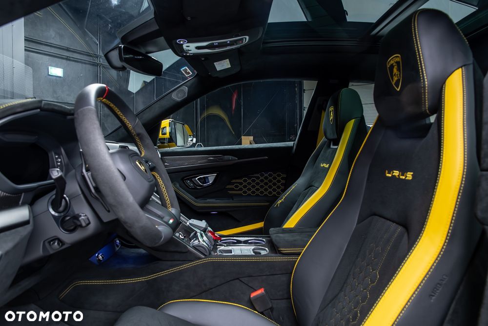 Lamborghini Urus - 19