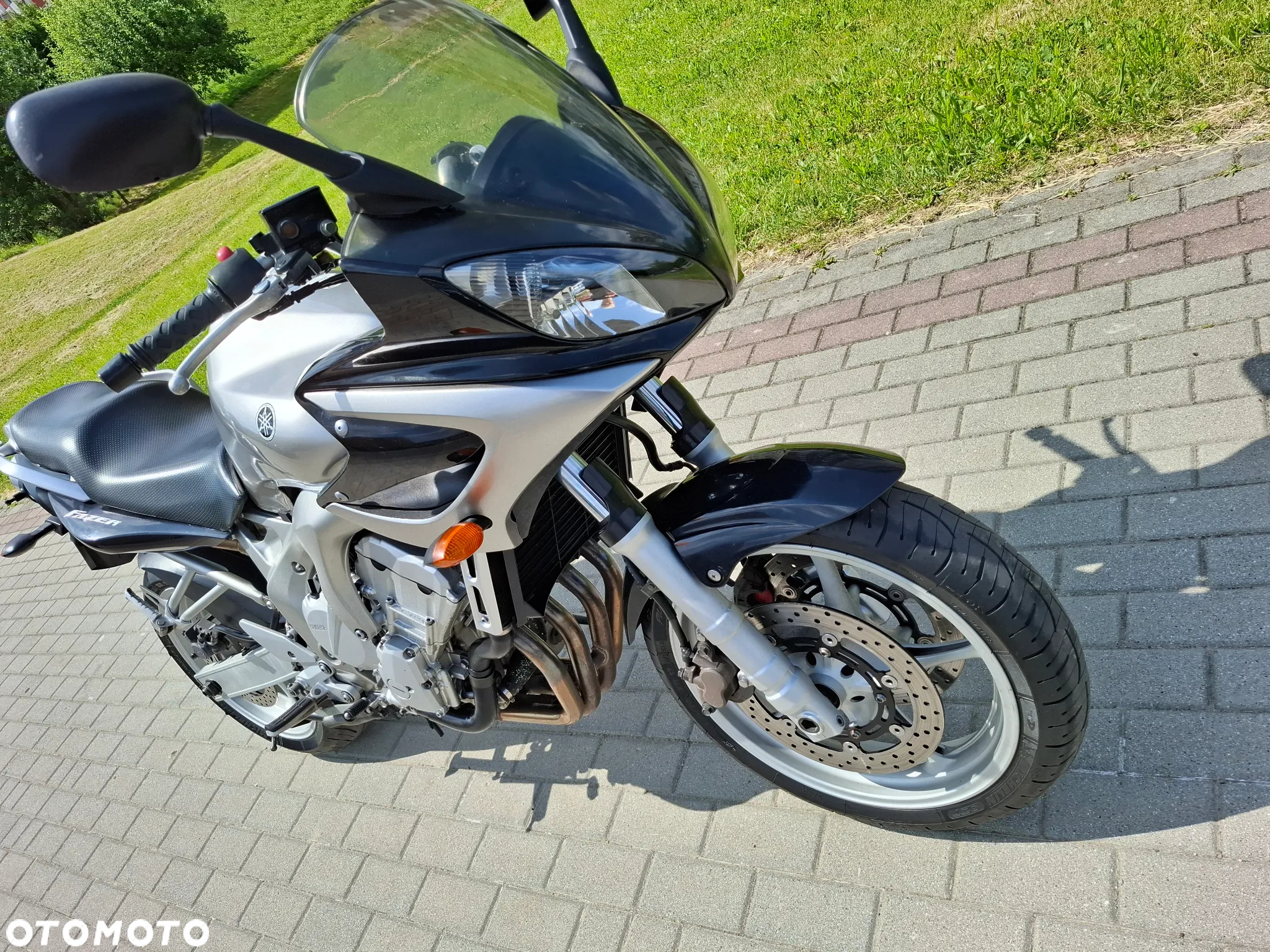 Yamaha FZ6 - 3