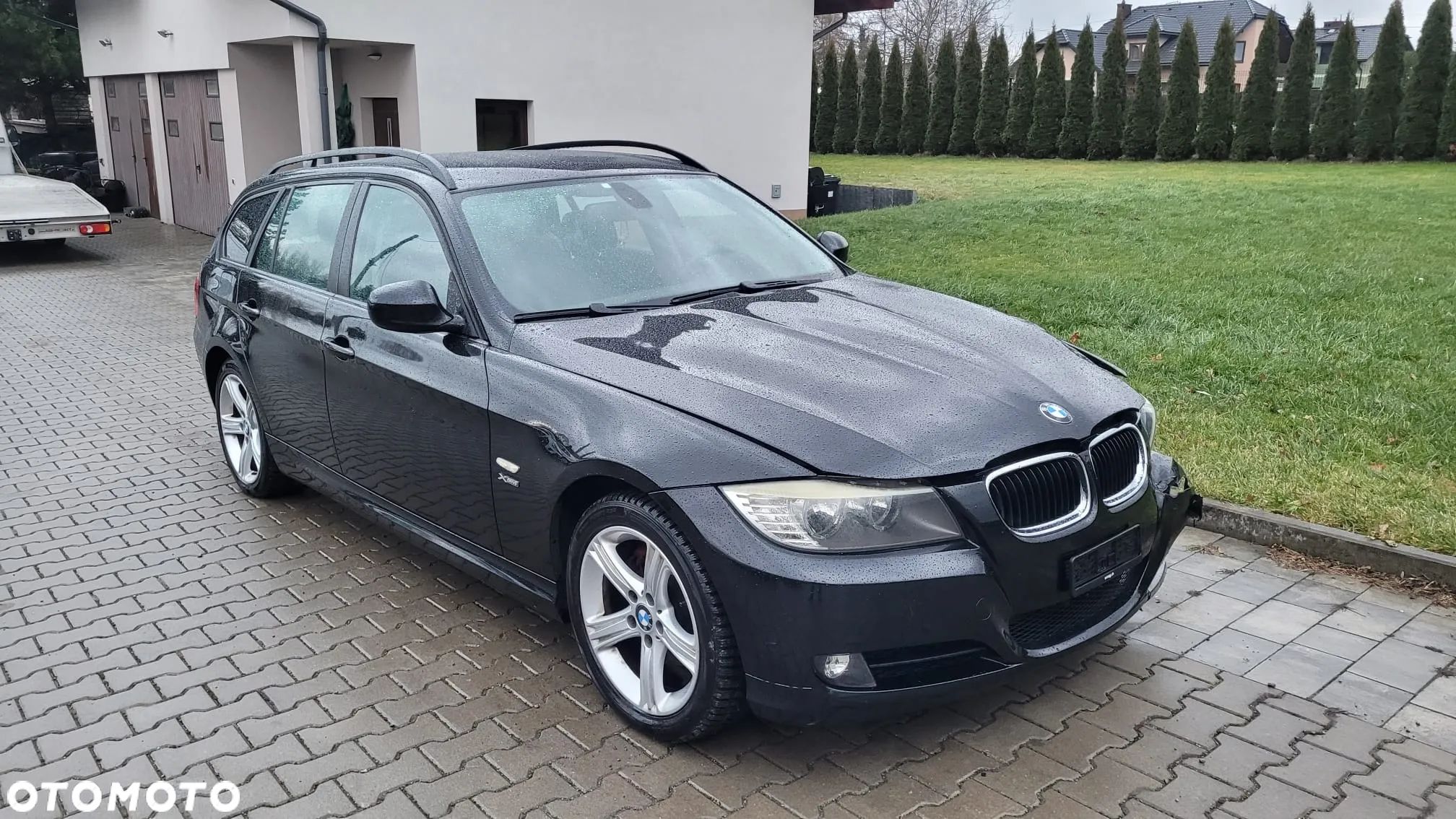 BMW Seria 3 320d xDrive DPF Touring - 1