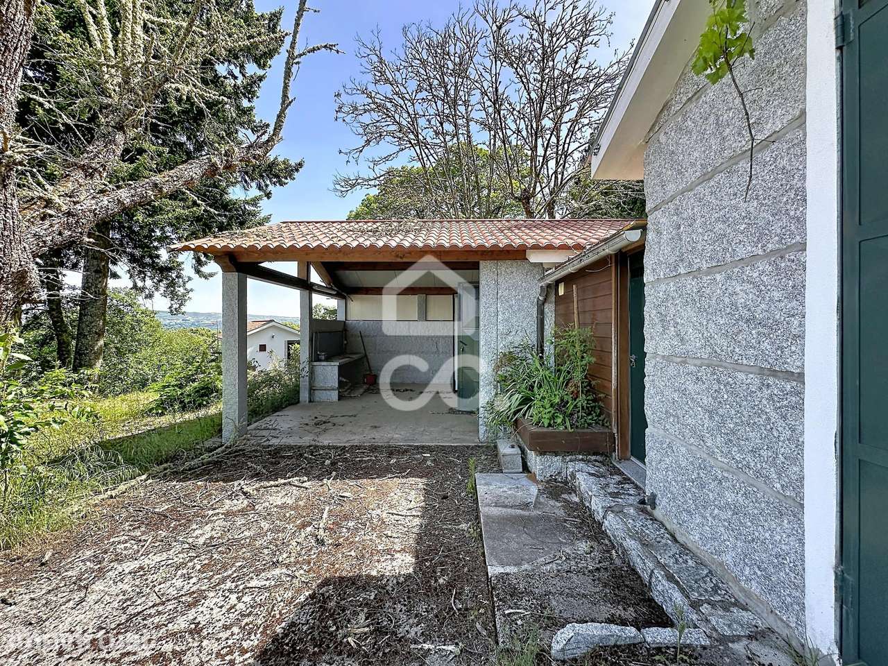 Quinta Envolvida pela Natureza para Habitação, Refúgio ou Investimento - Grande imagem: 4/37