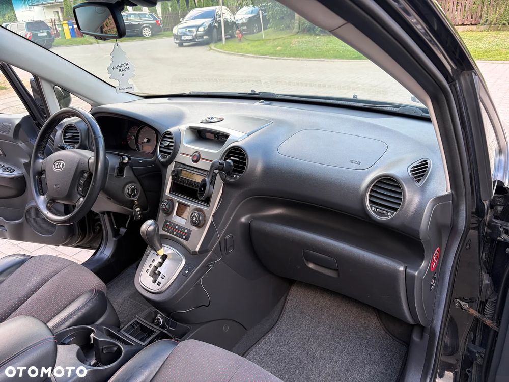 Kia Carens - 27