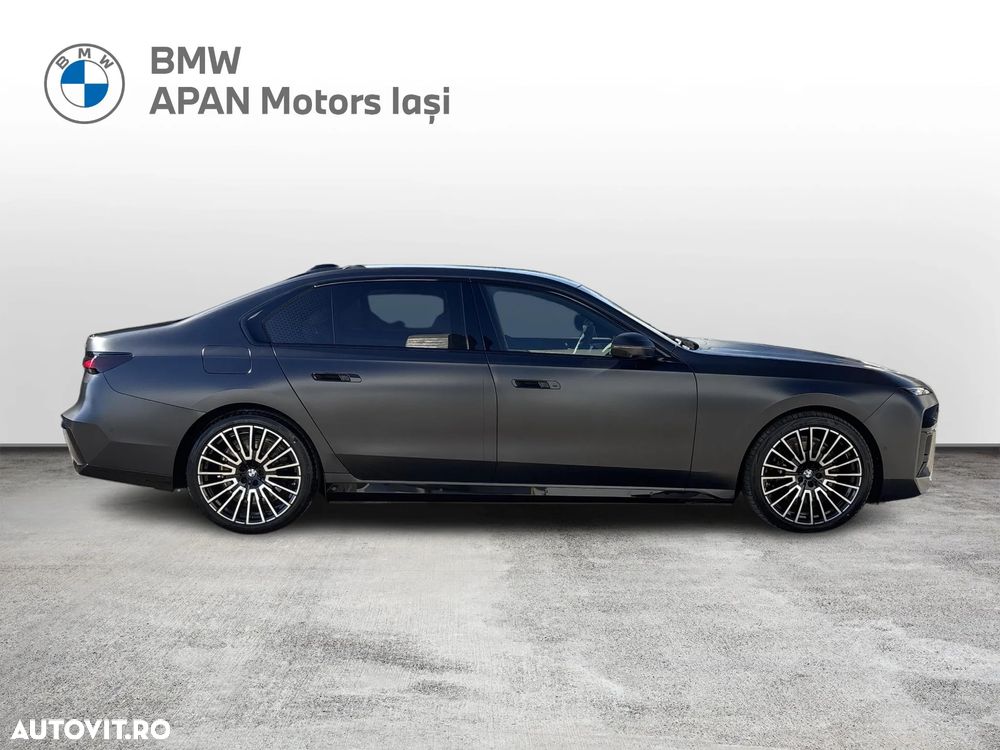 BMW Seria 7 - 8