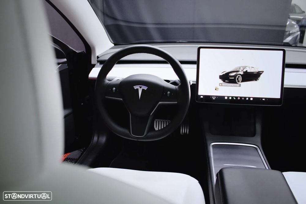 Tesla Model 3 Performance Dual Motor AWD - 17