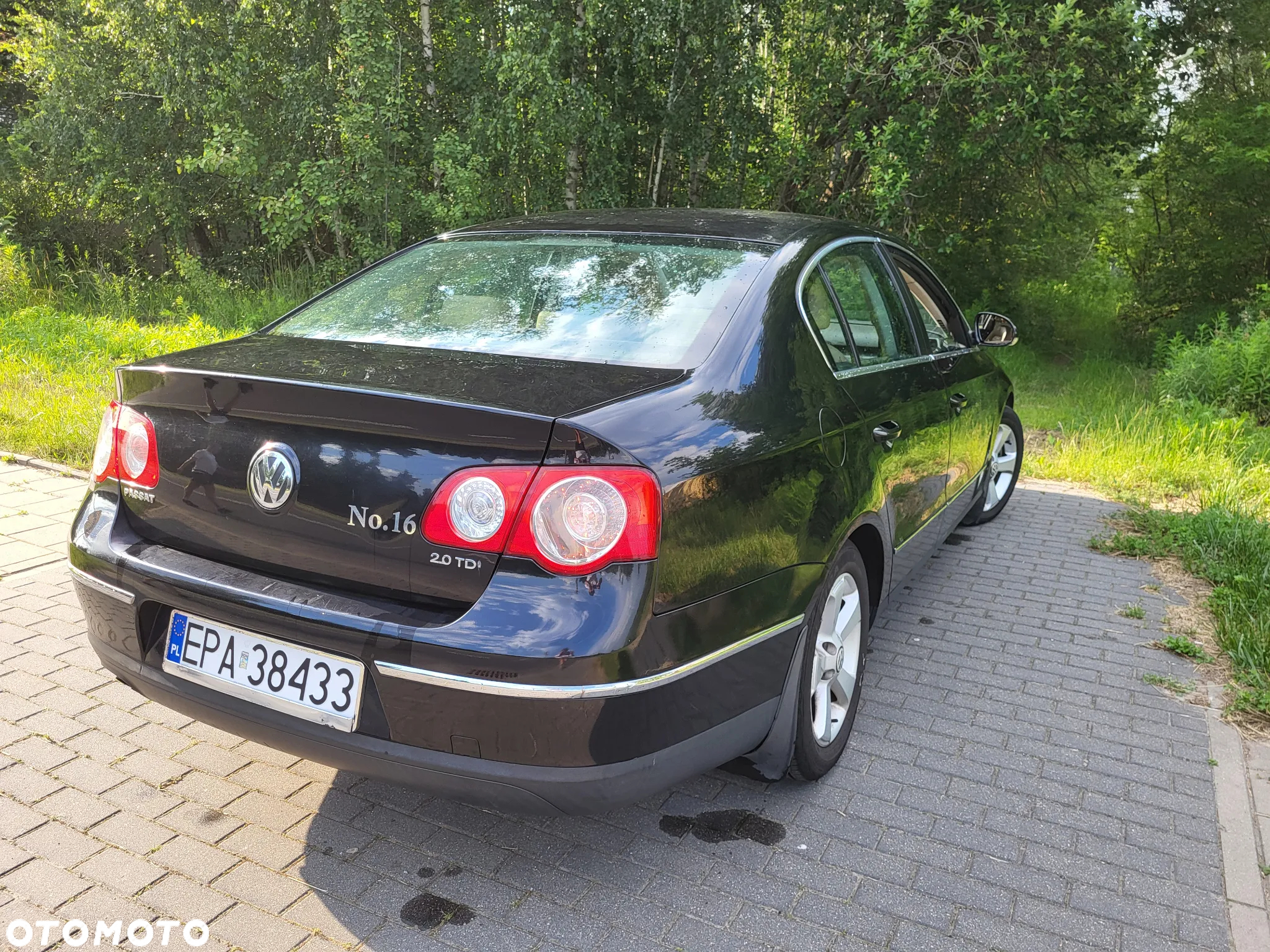 Volkswagen Passat 2.0 TDI Comfortline - 11