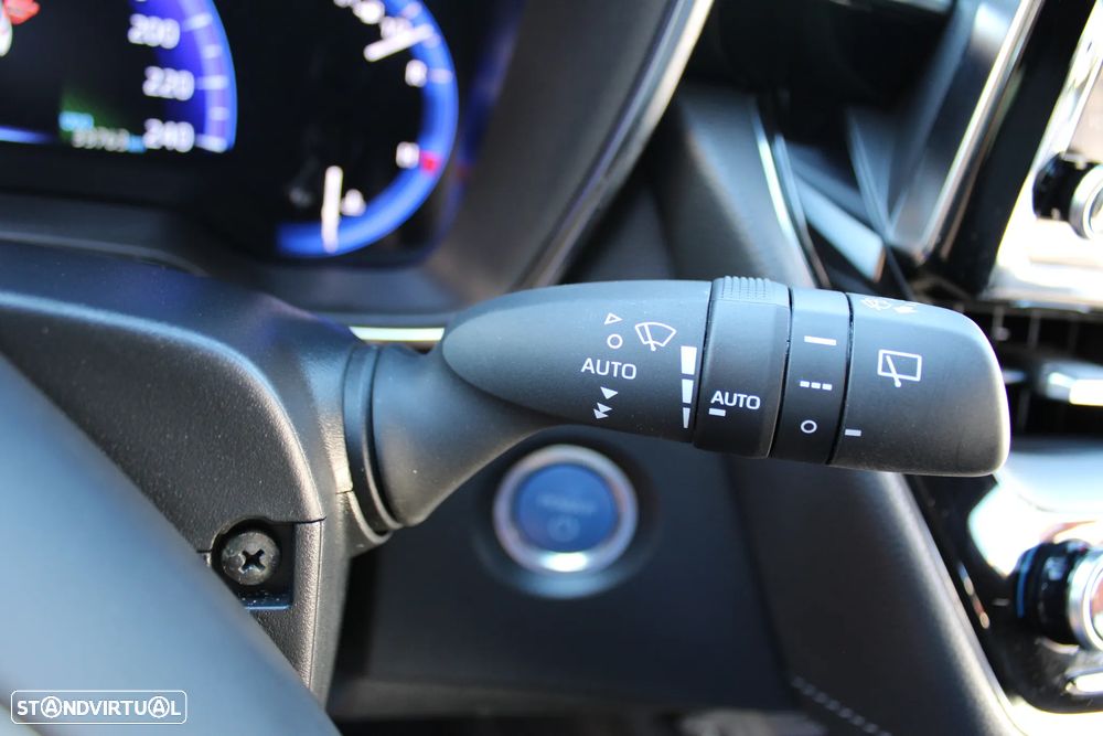 Toyota Corolla 1.8 Hybrid Exclusive - 21