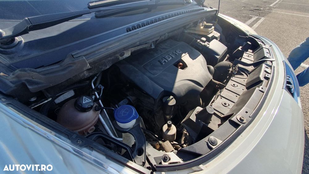 Peugeot 3008 2.0 HDI FAP Premium - 29