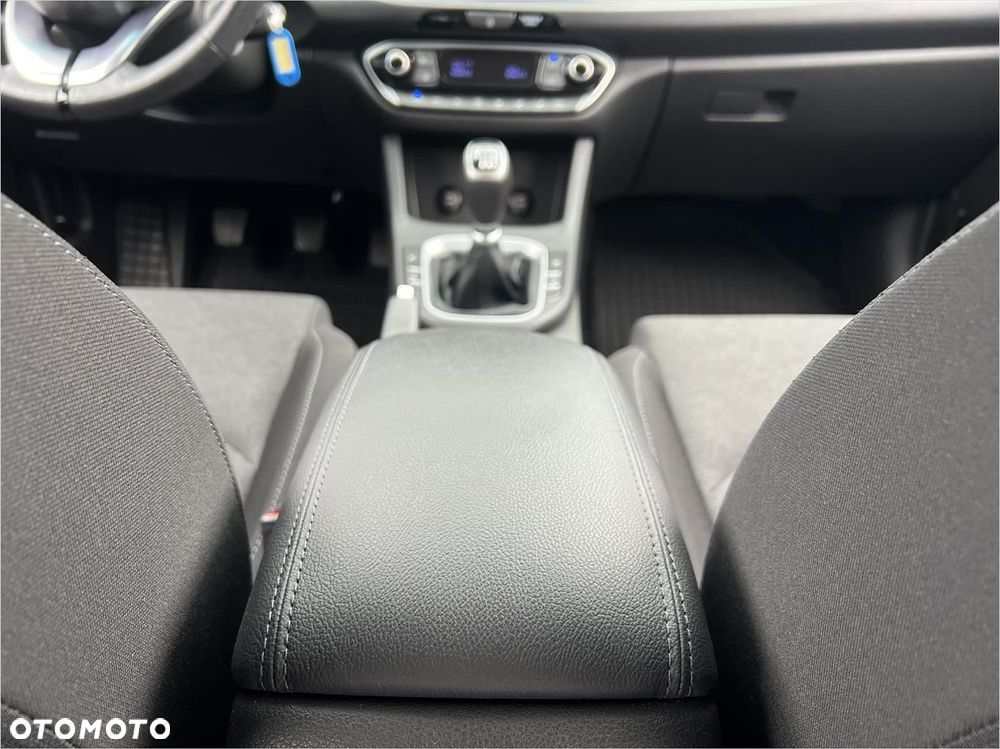 Hyundai i30 1.5 DPI Comfort - 22