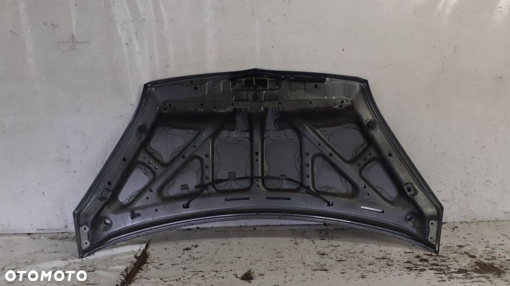# MASKA POKRYWA SILNIKA DO MITSUBISHI COLT SZARY U63 - 4