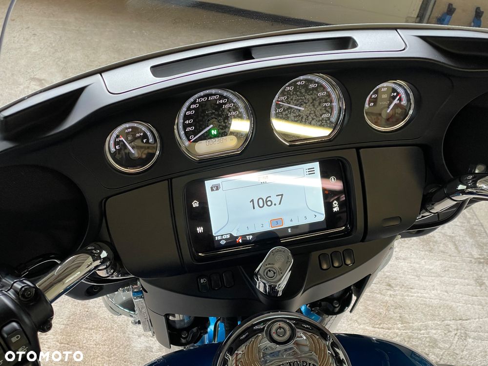 Harley-Davidson FLH Electra Glide - 8