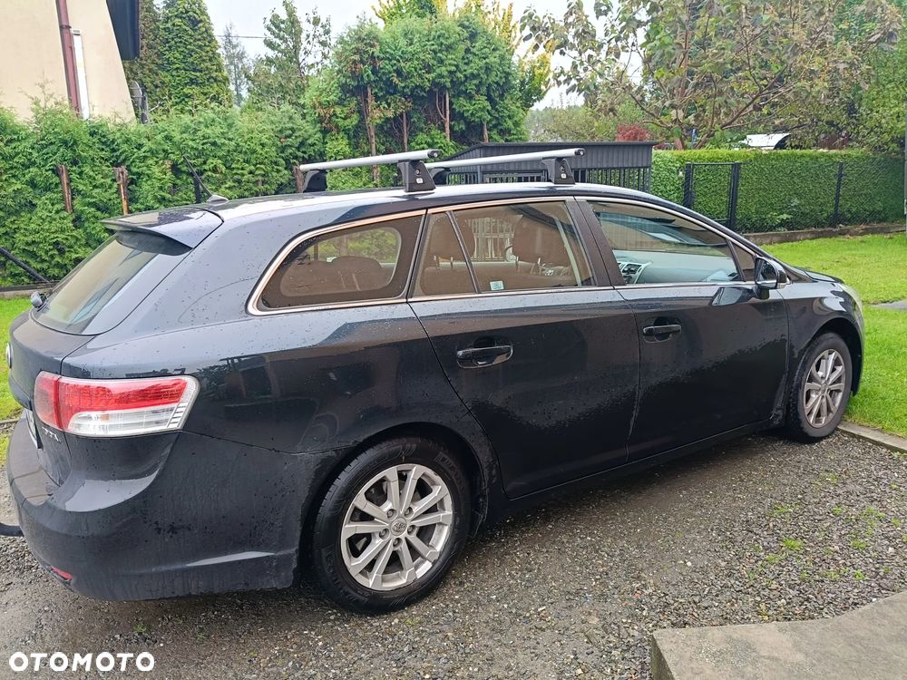 Toyota Avensis 1.8 Sol - 10