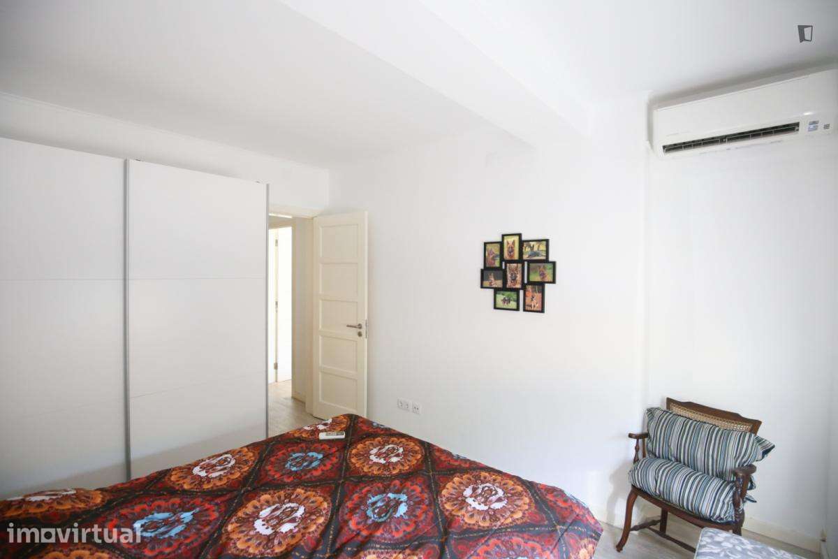 Apartamento com 1 quartos - localizado em Rato Lisbon - Grande imagem: 4/20