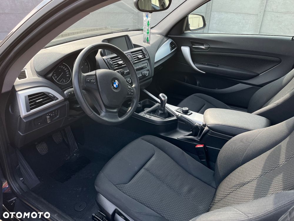 BMW Seria 1 114i - 9