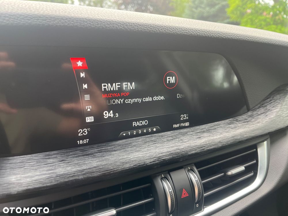 Alfa Romeo Stelvio 2.0 Turbo Sprint Q4 - 10