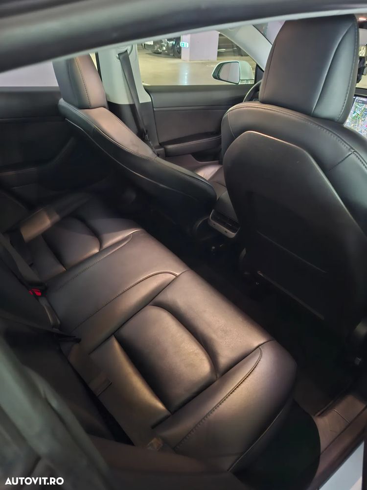 Tesla Model 3 Langstreckenbatterie Allradantrieb Dual Motor - 12