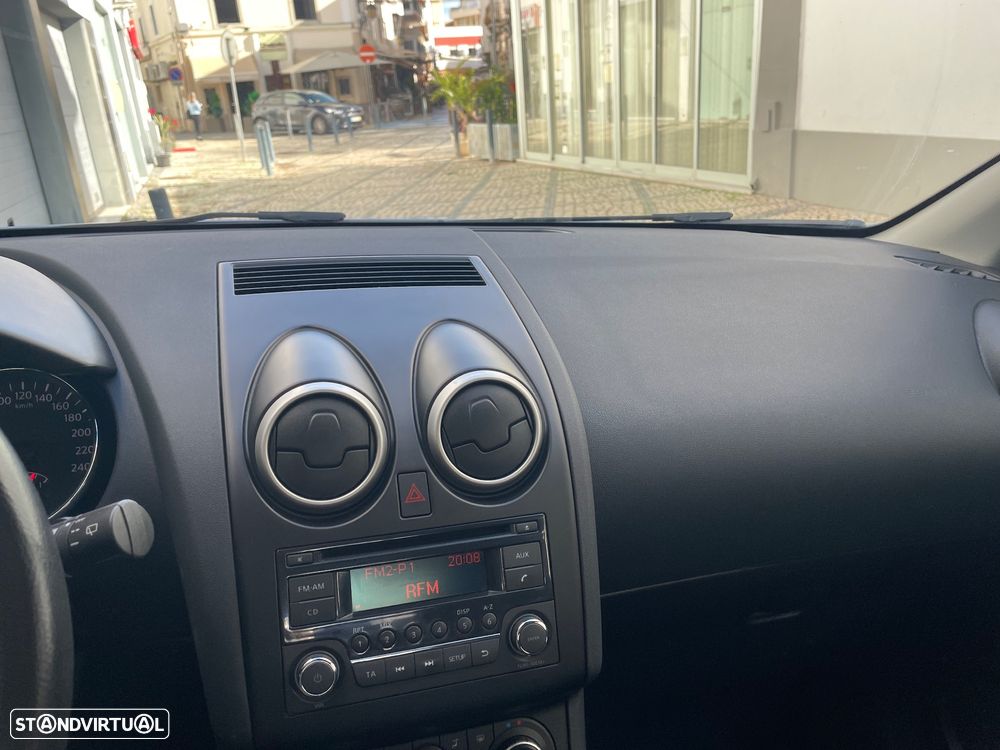 Nissan Qashqai 1.5 dCi 360 - 10